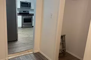 935 Creager St, Houston, TX 77034 - Photo 8