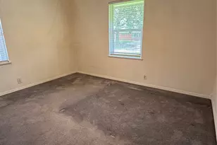 935 Creager St, Houston, TX 77034 - Photo 10