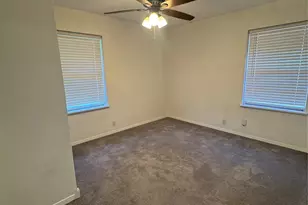 935 Creager St, Houston, TX 77034 - Photo 16