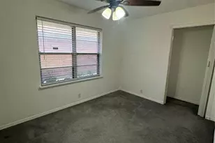 935 Creager St, Houston, TX 77034 - Photo 14