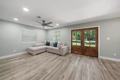 4884 Holly Lane W, Montgomery, TX 77316 - Photo 4
