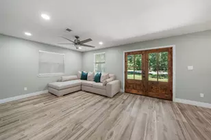 4884 Holly Ln W, Montgomery, TX 77316 - Photo 4