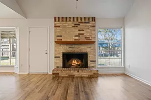 9915 Bayou Woods Dr, Baytown, TX 77521 - Photo 16