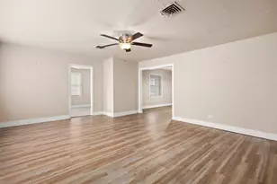 630 Orange St, La Marque, TX 77568 - Photo 4