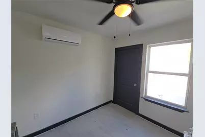 9010 Linda Vista Road #C, Houston, TX 77078 - Photo 2