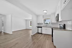 7023 Crestmont St, Houston, TX 77033 - Photo 1