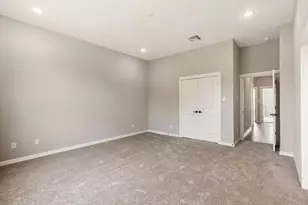 6712 Parker Oaks Ln, Houston, TX 77076 - Photo 34