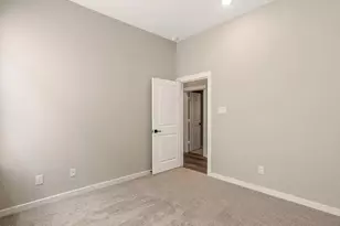 6712 Parker Oaks Ln, Houston, TX 77076 - Photo 6