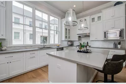 6113 Nicholas Grove Place, Houston, TX 77055 - Photo 12