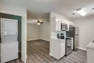 1013 Gunnison St, Sealy, TX 77474 - Photo 8