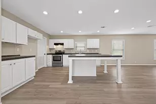 15933 W Relza Dr, Splendora, TX 77372 - Photo 14