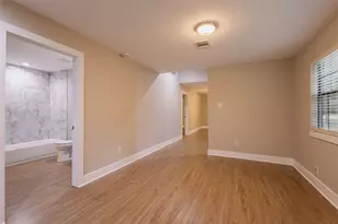 12028 Cedar Ln, Conroe, TX 77303 - Photo 10