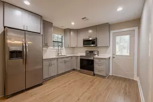 12028 Cedar Ln, Conroe, TX 77303 - Photo 6