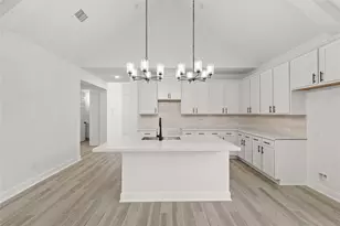 2026 Lobo Ct, Montgomery, TX 77316 - Photo 4