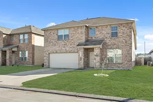 10126 Churchill Oaks Ln, Houston, TX 77044 - Photo 1
