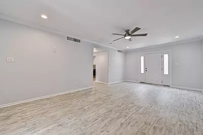 424 15th Street #113, Galveston, TX 77550 - Photo 6