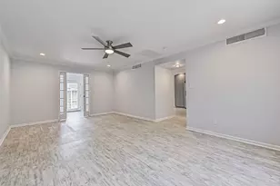 424 15th St, Galveston, TX 77550 - Photo 8