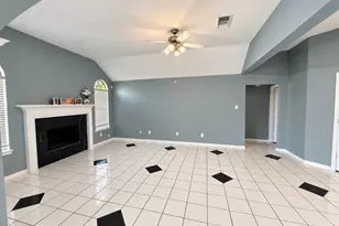 13618 Sablegrove Ln, Houston, TX 77014 - Photo 6