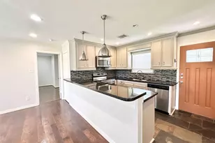 22 Champions Colony W, Houston, TX 77069 - Photo 4