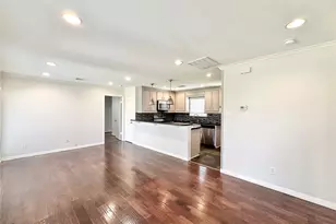 22 Champions Colony W, Houston, TX 77069 - Photo 6
