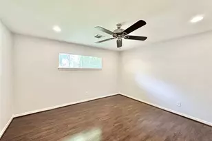 22 Champions Colony W, Houston, TX 77069 - Photo 10