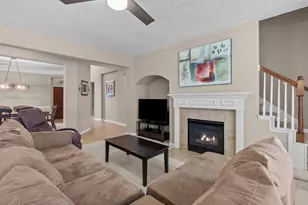 4506 Waverly Canyon Ln, League City, TX 77573 - Photo 4