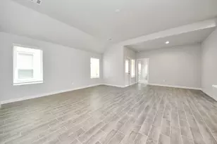 18555 Athena Flower Dr, Fresno, TX 77545 - Photo 6