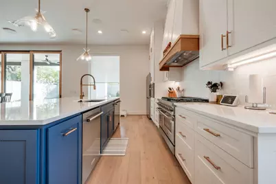 907 W 43rd Street, Houston, TX 77018 - Photo 8