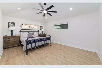 9902 Hornpipe Lane, Houston, TX 77080 - Photo 18