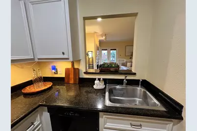 4900 Floyd Street #4, Houston, TX 77007 - Photo 10