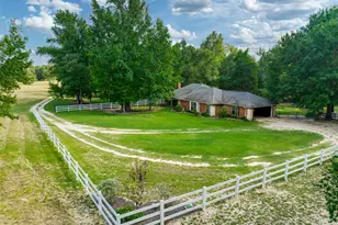 3269 Acr 153, Palestine, TX 75801 - Photo 2