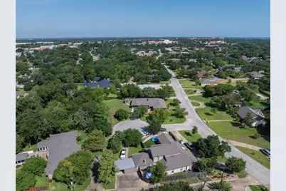 1602 Brook Hollow Drive, Bryan, TX 77802 - Photo 32
