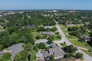 1602 Brook Hollow Dr, Bryan, TX 77802 - Photo 32