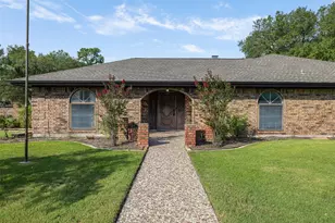 1602 Brook Hollow Dr, Bryan, TX 77802 - Photo 34
