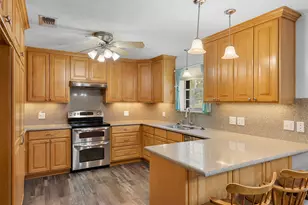 1602 Brook Hollow Dr, Bryan, TX 77802 - Photo 40