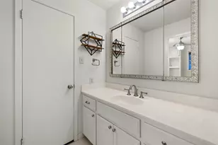 1602 Brook Hollow Dr, Bryan, TX 77802 - Photo 46