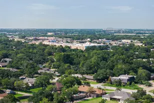 1602 Brook Hollow Dr, Bryan, TX 77802 - Photo 12