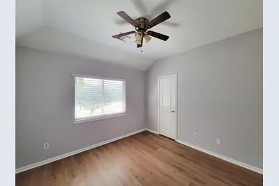 9410 Barretts Glen Court, Houston, TX 77065 - Photo 32