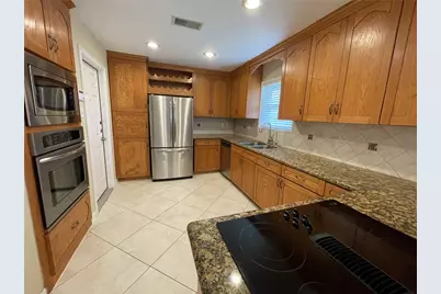 1834 Locksford Street, Houston, TX 77008 - Photo 4