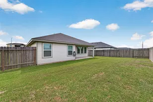 1143 Buffalograss Trl, Sealy, TX 77474 - Photo 48