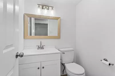 10610 Chapel Hill Drive, Houston, TX 77099 - Photo 22