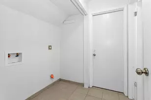 10610 Chapel Hill Dr, Houston, TX 77099 - Photo 20