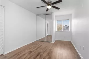 10610 Chapel Hill Dr, Houston, TX 77099 - Photo 34