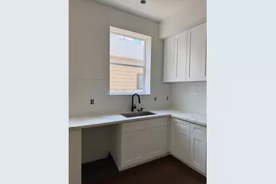 4607 Clover Street, Houston, TX 77051 - Photo 4