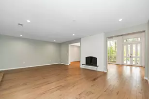 10 Woodstone St, Houston, TX 77024 - Photo 20