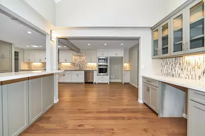 10 Woodstone Street, Houston, TX 77024 - Photo 10