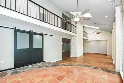 10 Woodstone Street, Houston, TX 77024 - Photo 26