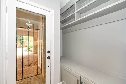 10 Woodstone Street, Houston, TX 77024 - Photo 18