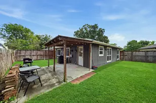 9106 Goodmeadow Dr, Houston, TX 77064 - Photo 10
