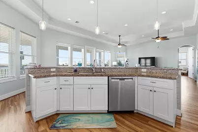 26114 Bay Breeze Drive, Galveston, TX 77554 - Photo 8